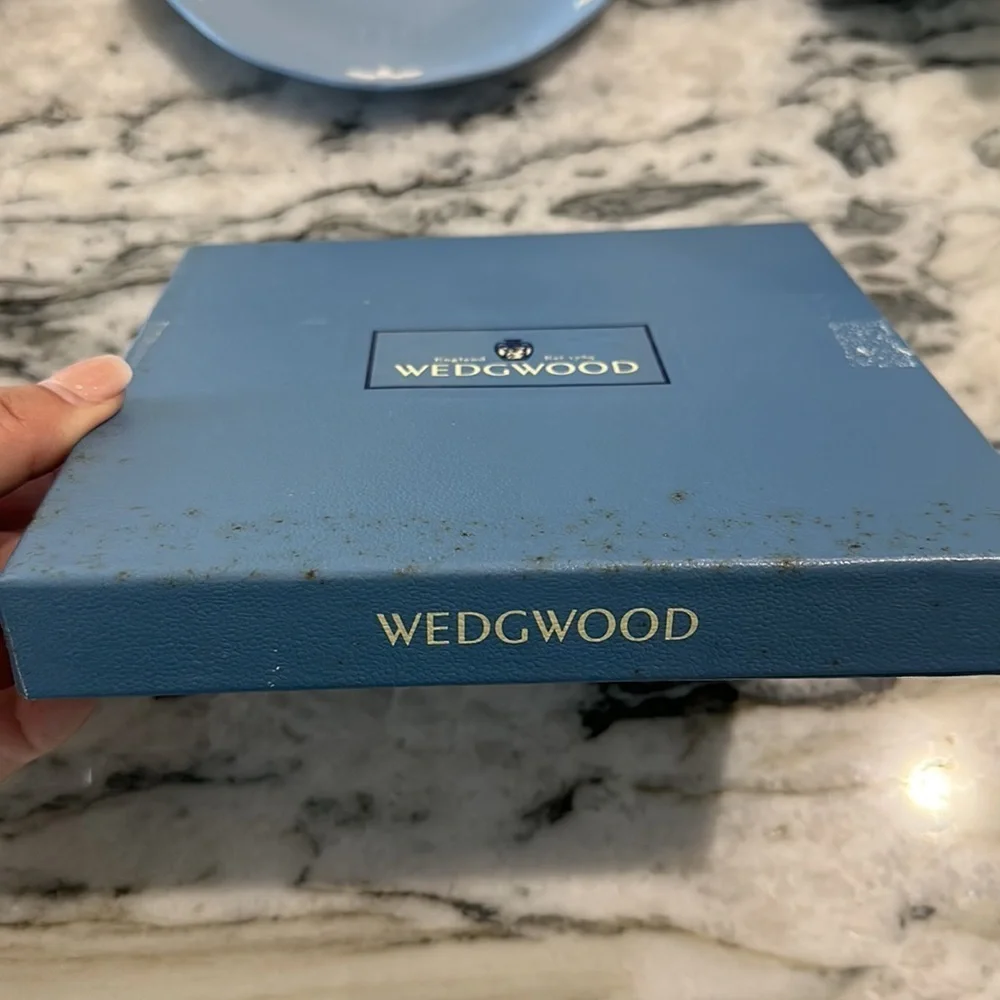 Wedgwood blue jasperware
